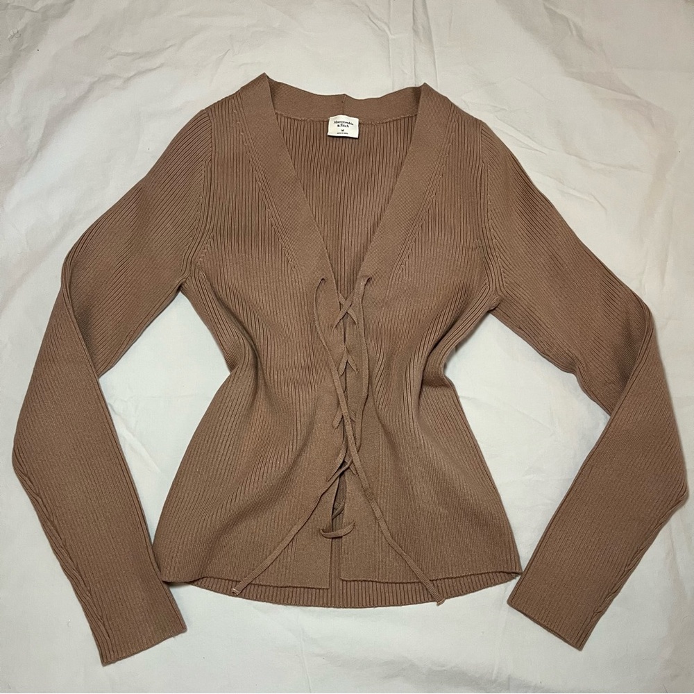 Abercrombie + Finch Elevated Knit Slim Lace up top